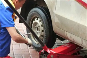 信阳附近拖车24小时服务热线电话